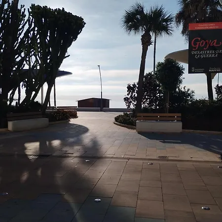 Bajo Frente Al Mar *