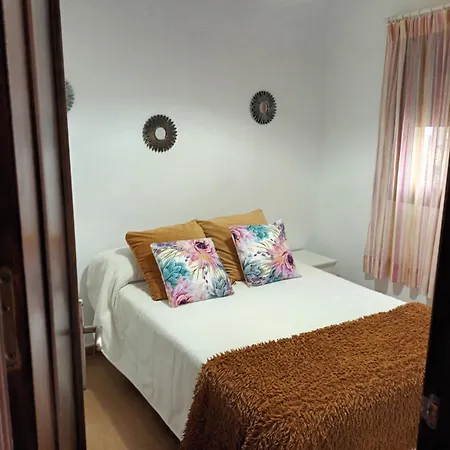 Bajo Frente Al Mar * 에스테포나