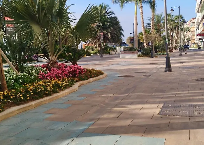 Bajo Frente Al Mar * إِستيبونا